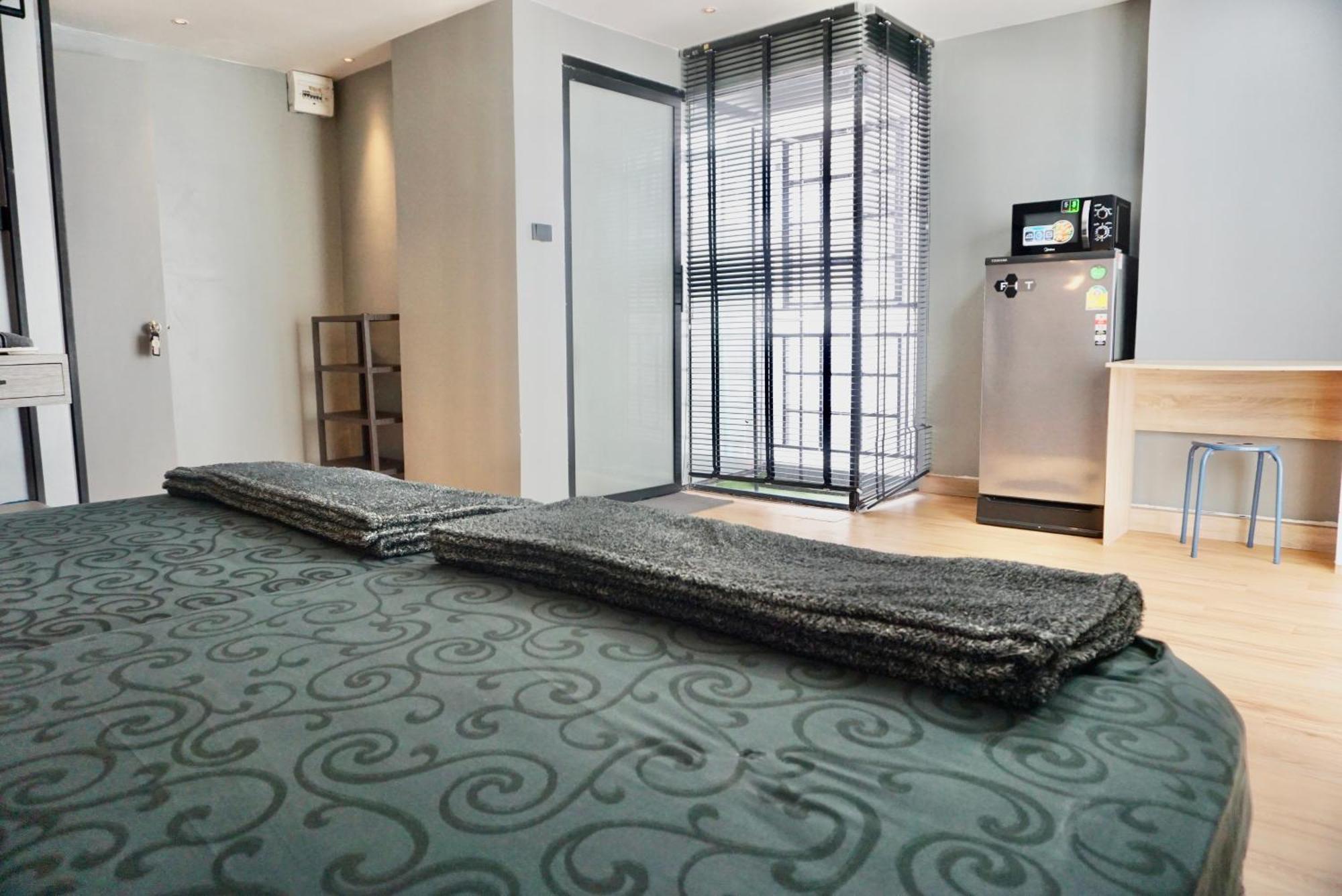 Hip And Funky Apartment Silom Soi 3, With Rooftop View Bangkok Exteriér fotografie